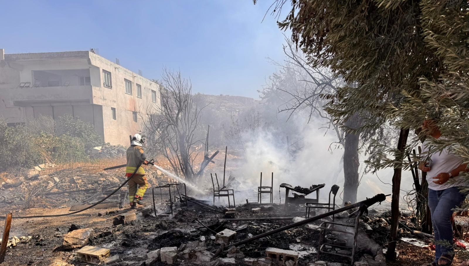 hatayda bahceden eve sicrayan yangin sonduruldu 4VEn88in