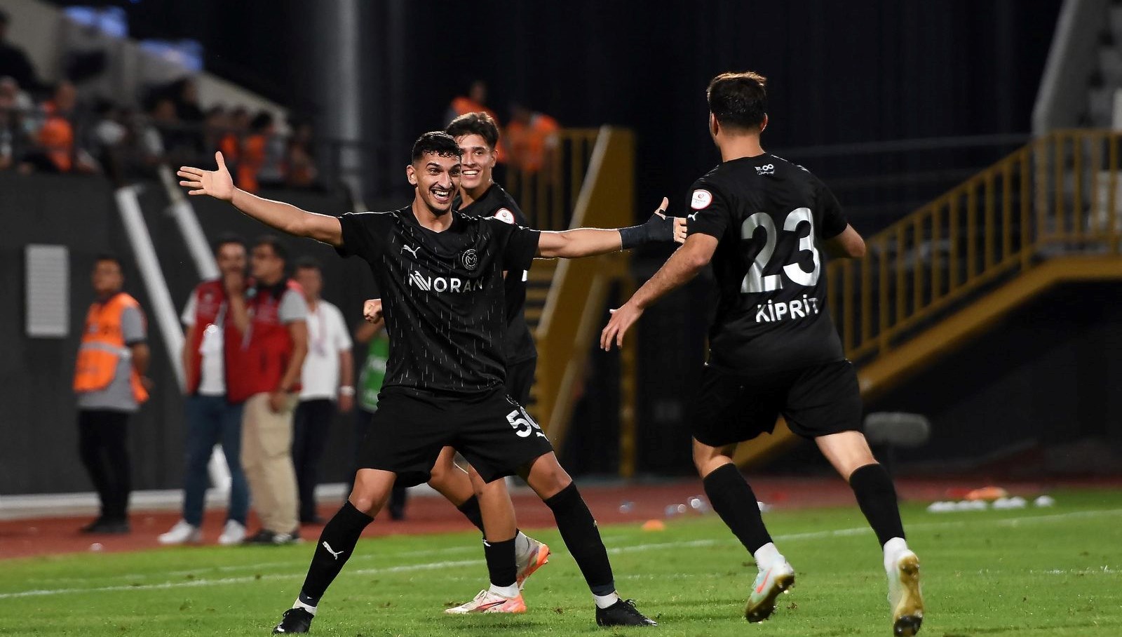 manisa fknin konugu esenler erokspor B4LfGFJy