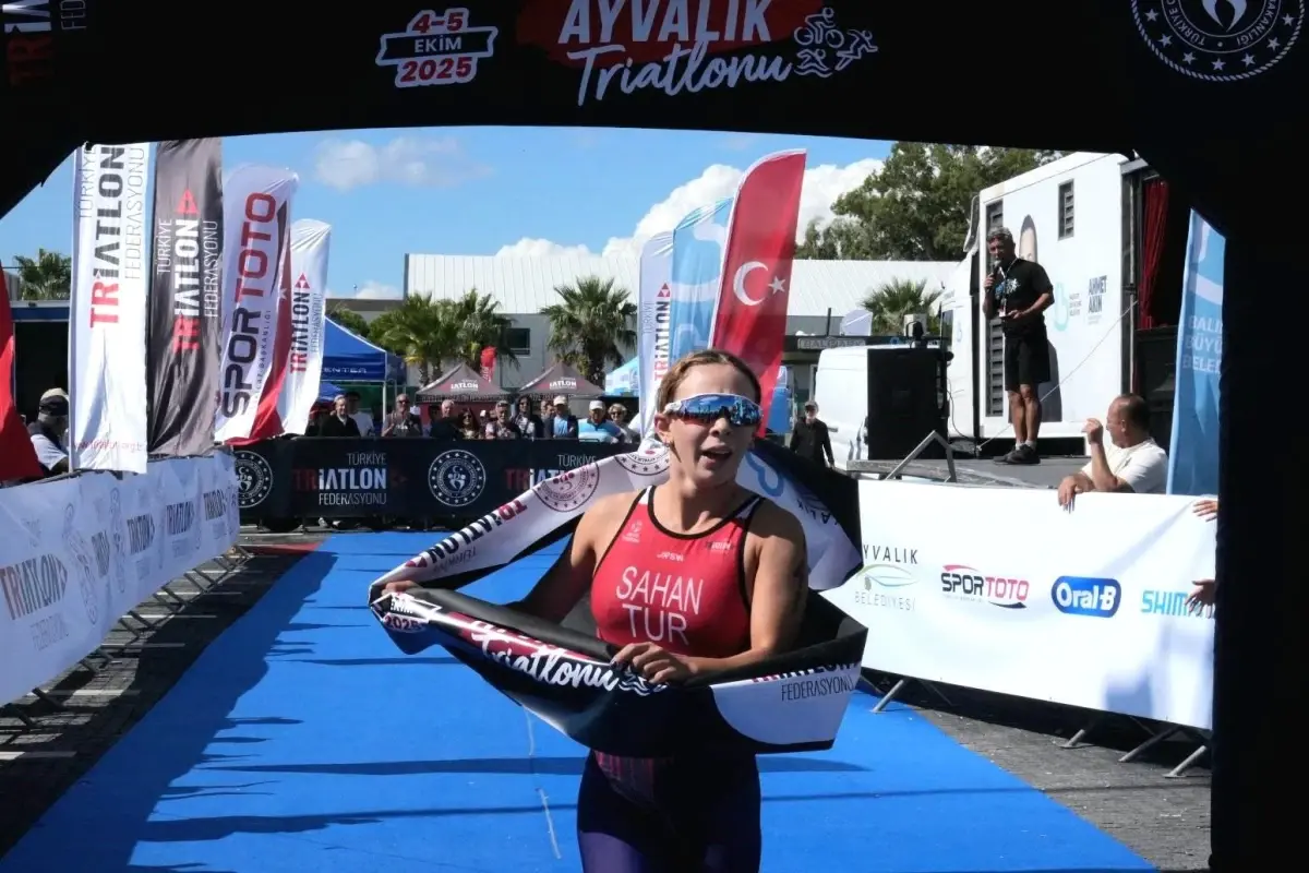 2025 ayvalik triatlonu ruzgari PcmtFX87