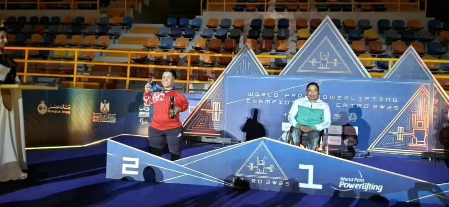 besra duman dunya bedensel engelliler halter sampiyonasinda gumus madalya kazandi xkB4t2yV.jpg