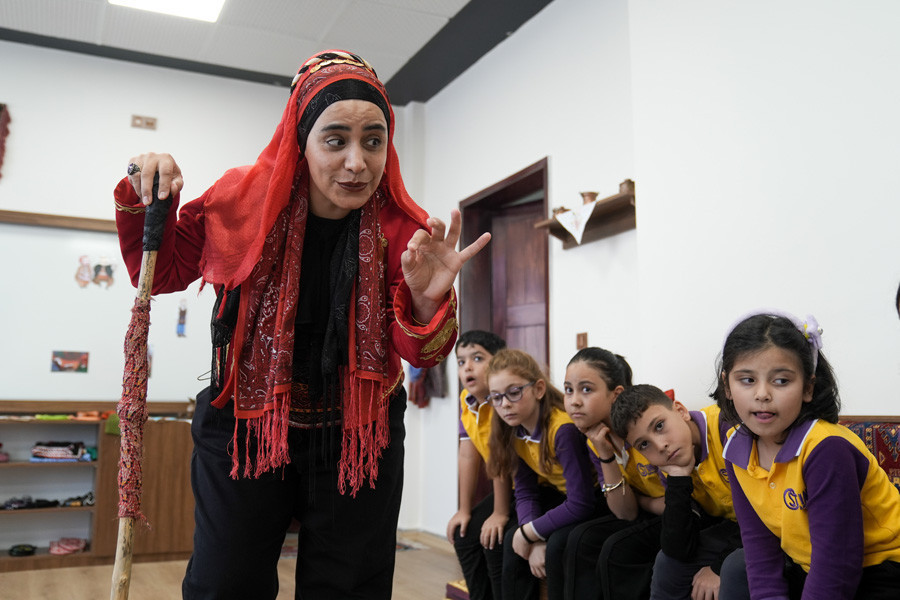 cocuklarimizi sahneye tasimak icin calistiriyoruz 1RPbGFgO.jpg