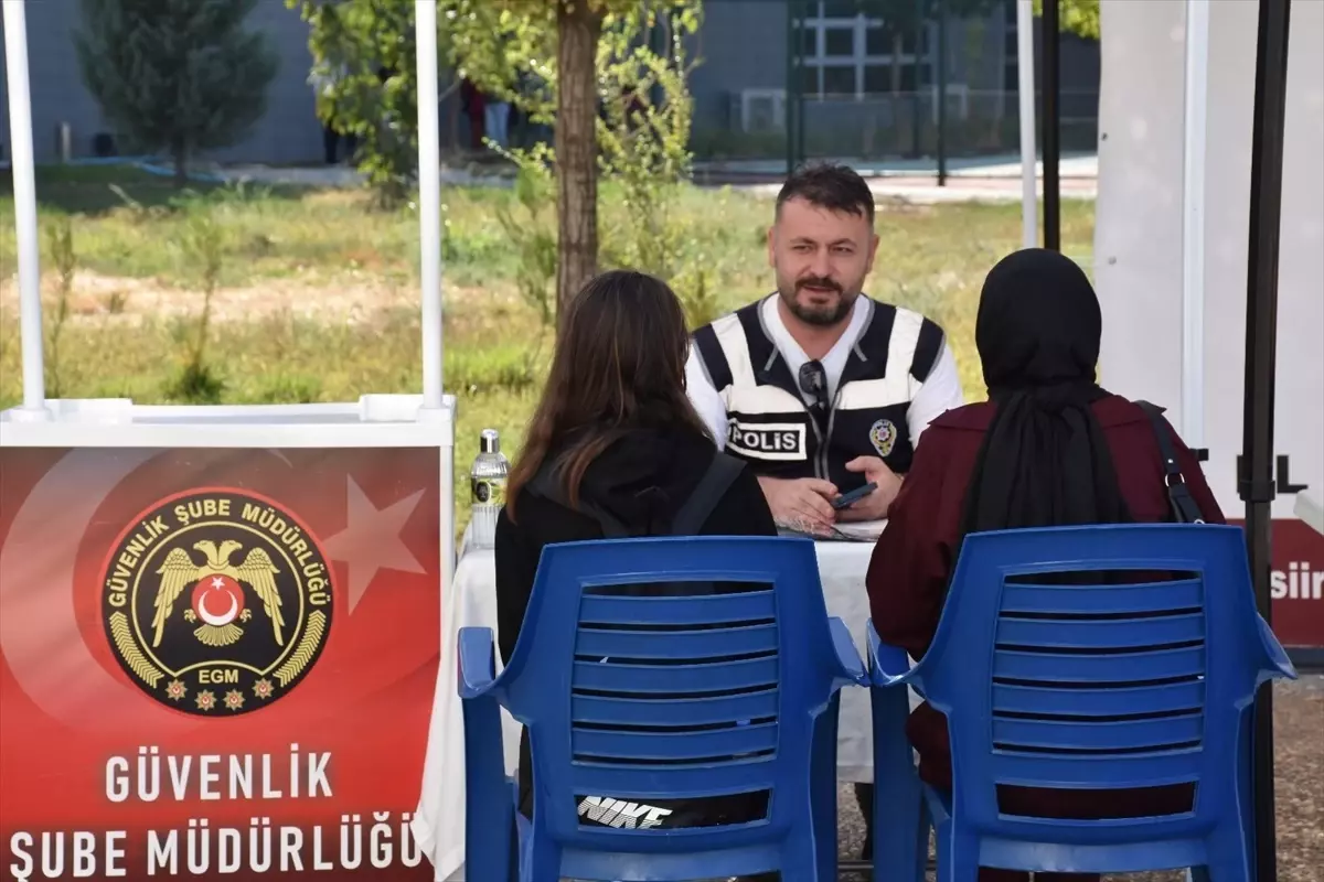 siirtte ogrencilere guvenlik bilgilendirmesi wv6hY9Y2.jpg