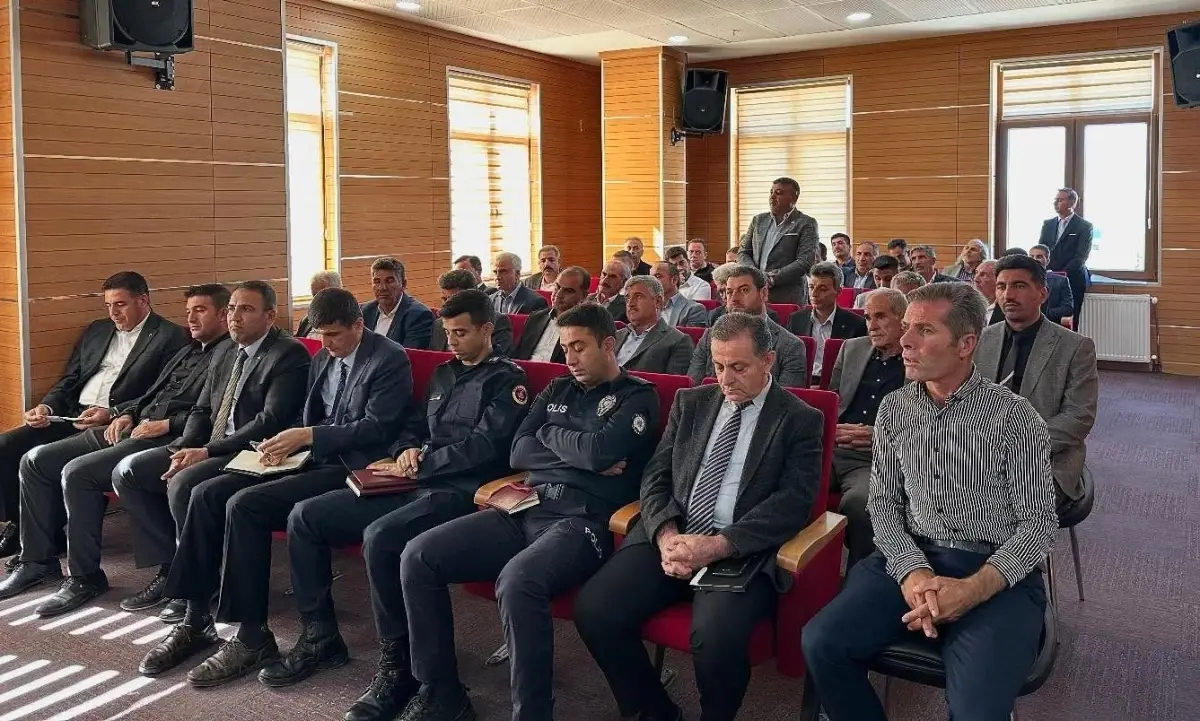 sincikte muhtarlarla toplanti jHumCUb9.jpg