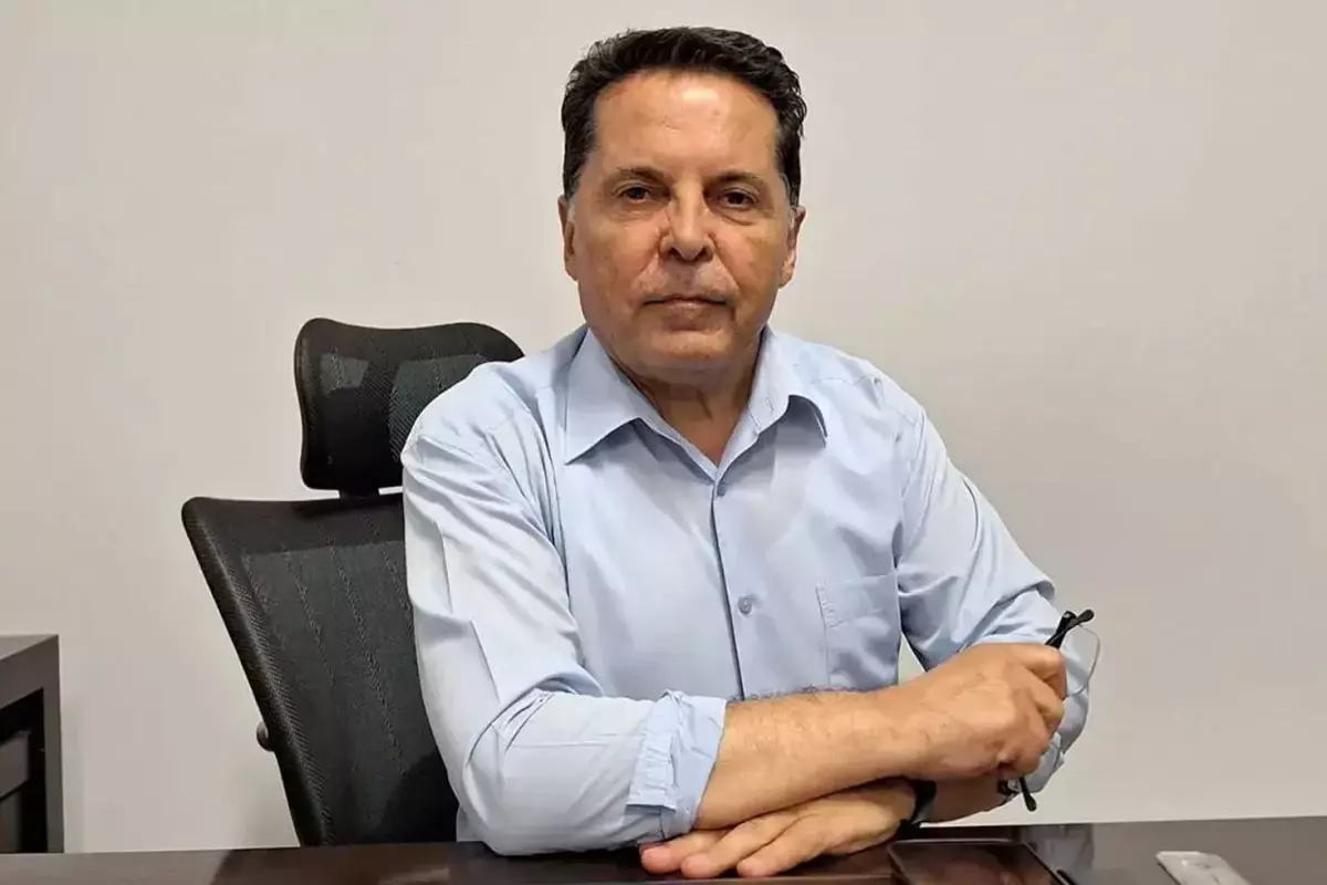 ahmet ozere rusvet almak suclamasindan takipsizlik karari syaBXBnZ.jpg