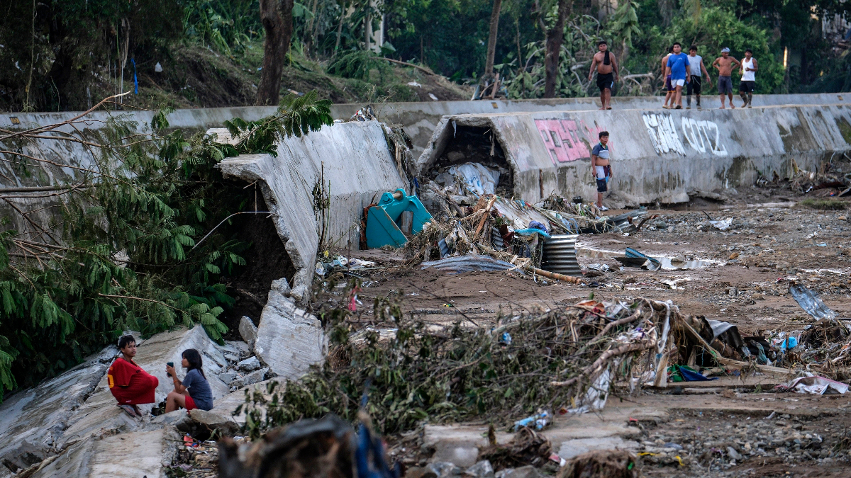 filipinleri vuran kalmaegi tayfununda can kaybi artiyor UIYTpVgU.jpg