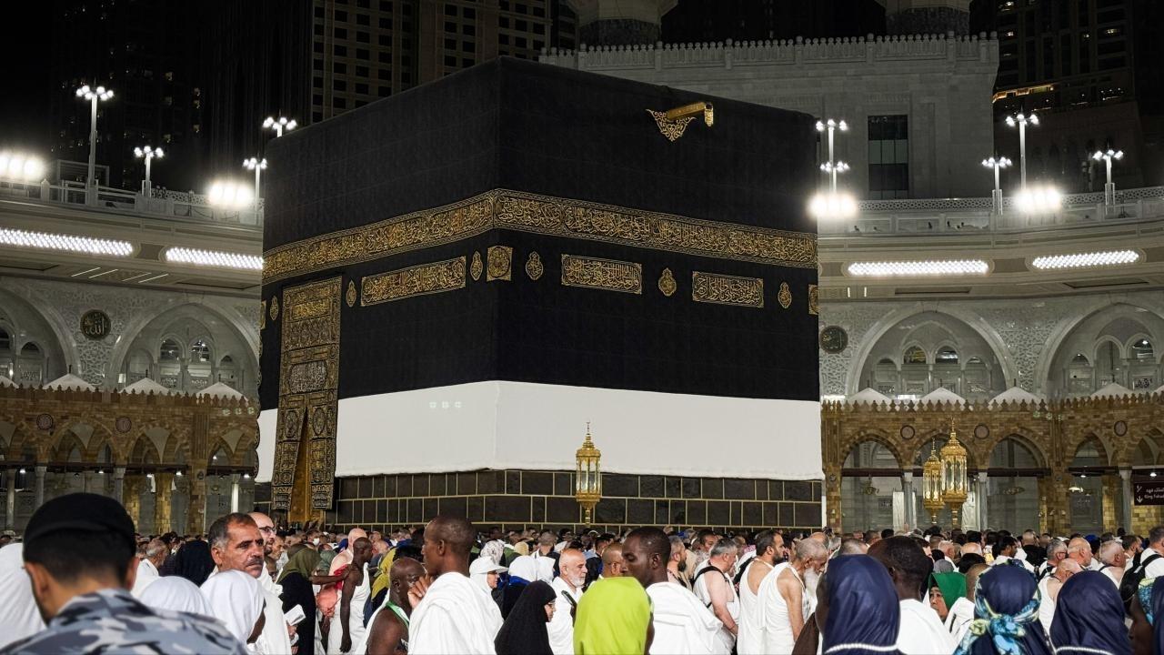 hac kurasi yarin 18 milyon haci adayi buyuk bir merakla bekliyor MmhjBa63.jpg