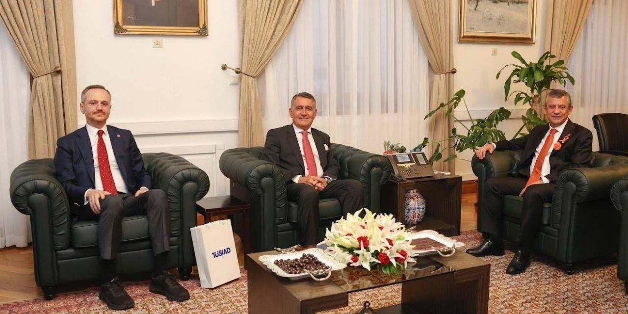 tusiaddan ozgur ozel ve akpli alaya ziyaret GdJciKdb.jpg