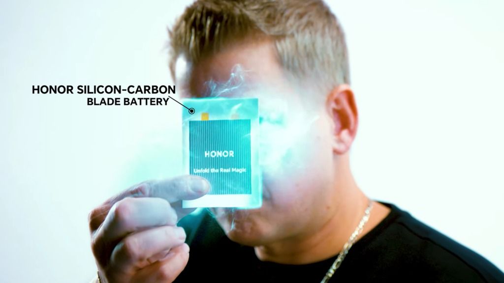 Honor Blade Battery ile 7.000 mAh katlanabilir pil