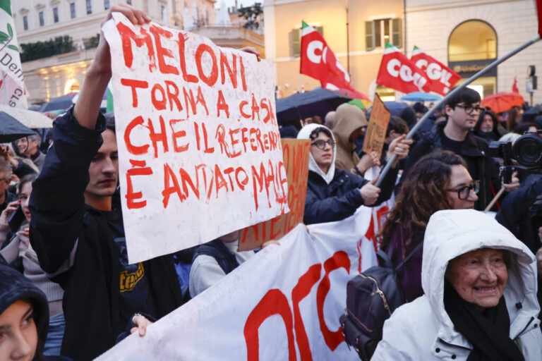 İtalya'da yargı reformu referandumda reddedildi