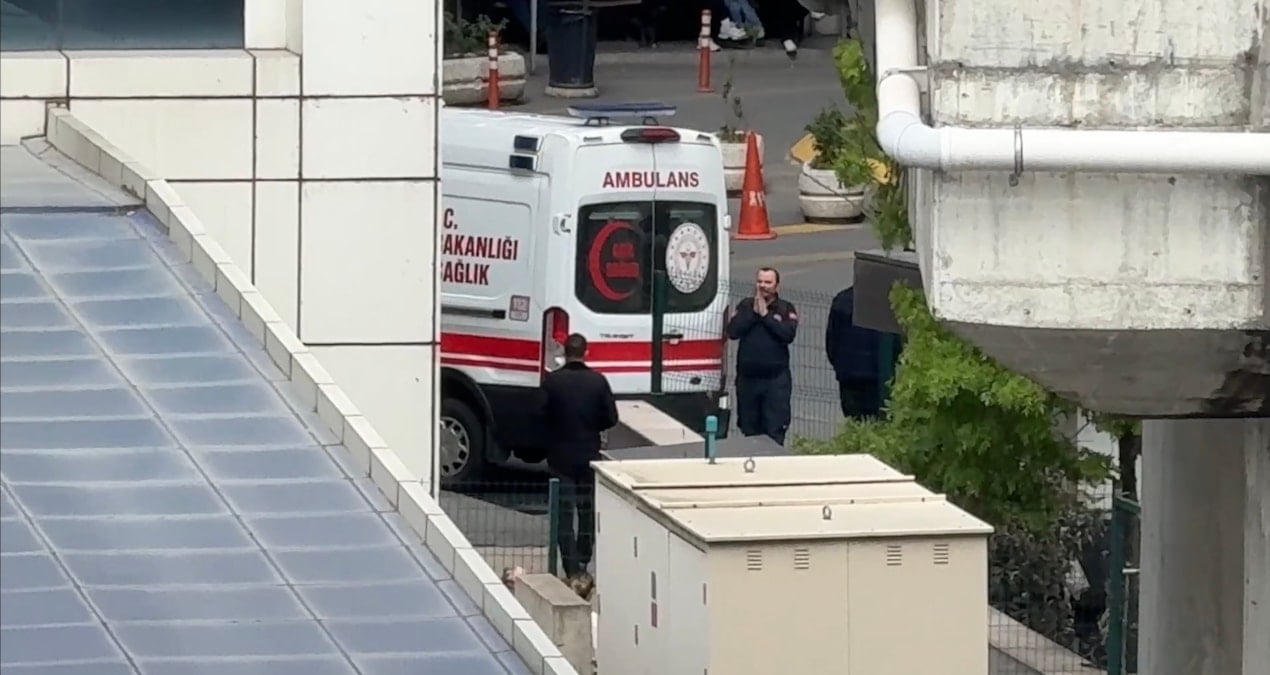 Hastanede Bıçaklanan Genç, 10. Kattan Düşerek Hayatını Kaybetti