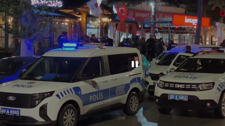 kiz-meselesi-kanli-bitti-tokatta-bicakli-kavga-7H1QS7cW