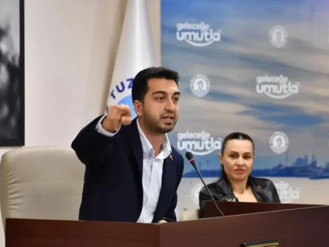 CHP’li Tuzla Belediye Başkanı Eren Ali Bingöl’ün İBB eleştirisi iddiaları güçlendirdi