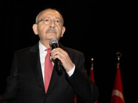 Kılıçdaroğlu kendi iddiasıyla köşeye sıkıştı