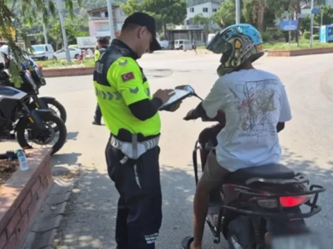 Antalyada motosiklet denetimi bir haftada 4 bin 150 surucu kontrol edildi IgPSrAJw