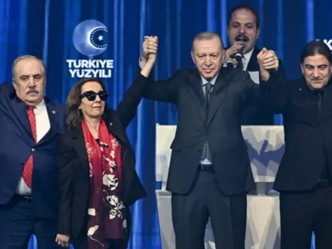 Erdogana omur boyu baskanlik teklifi iddiasi yeni akpli ozbudundan fikrali paylasim LHyv8w7T