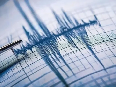 Son dakika deprem afad duyurdu ege denizinde deprem 9leN5vw5